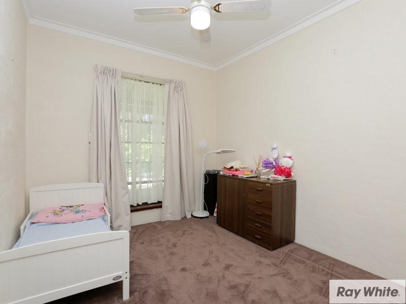 32 Dawson Avenue, Forrestfield WA 6058