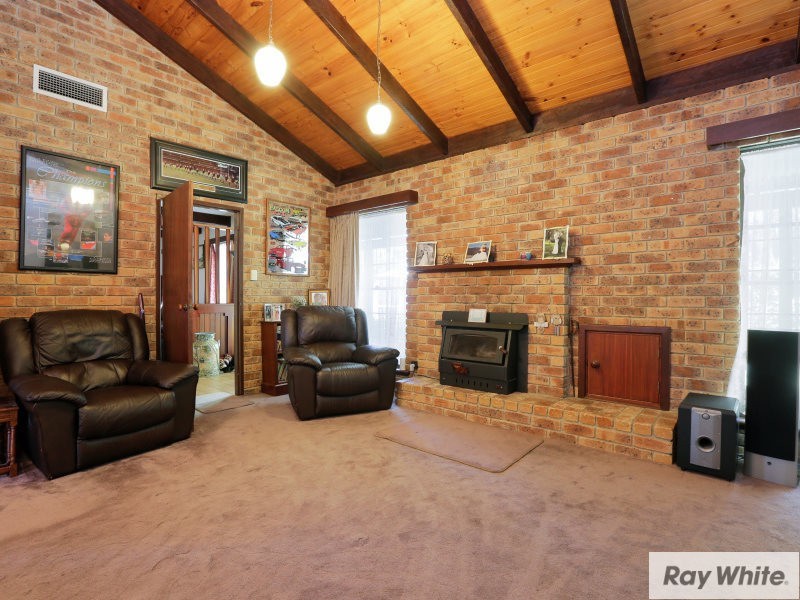 32 Dawson Avenue, Forrestfield WA 6058