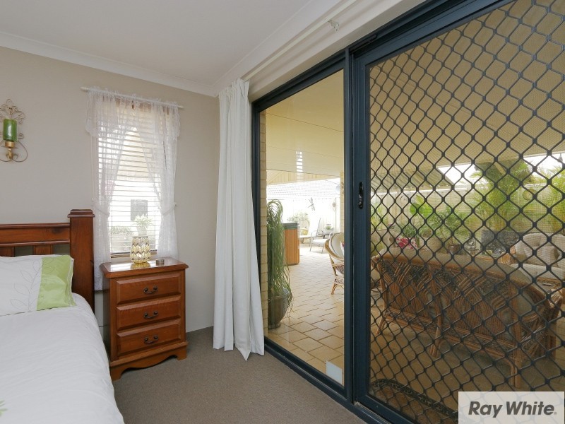 22 Lenihan Corner, Wattle Grove WA 6107