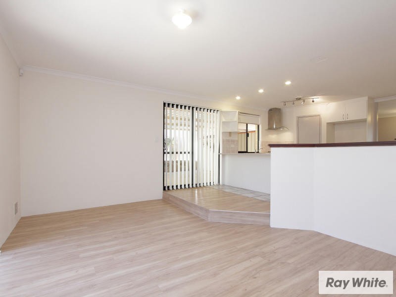 84 Thomas Street, Queens Park WA 6107