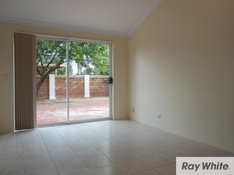 25 Ulandi Court, Beckenham WA 6107