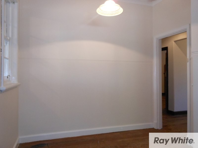 91 Manning Road, Manning WA 6152