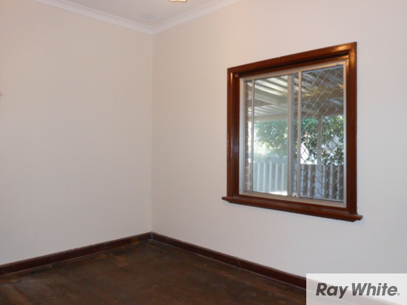 91 Manning Road, Manning WA 6152