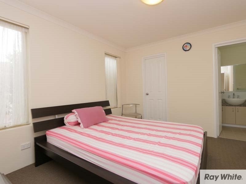 8/35 Nicholson Road, Cannington WA 6107