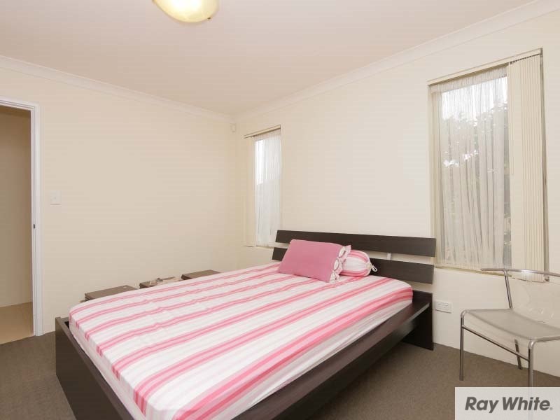 8/35 Nicholson Road, Cannington WA 6107