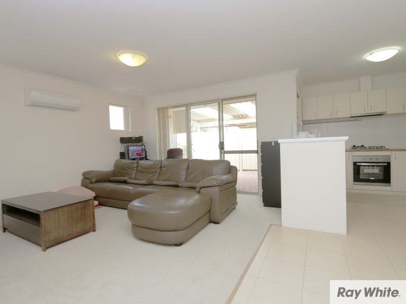 8/35 Nicholson Road, Cannington WA 6107