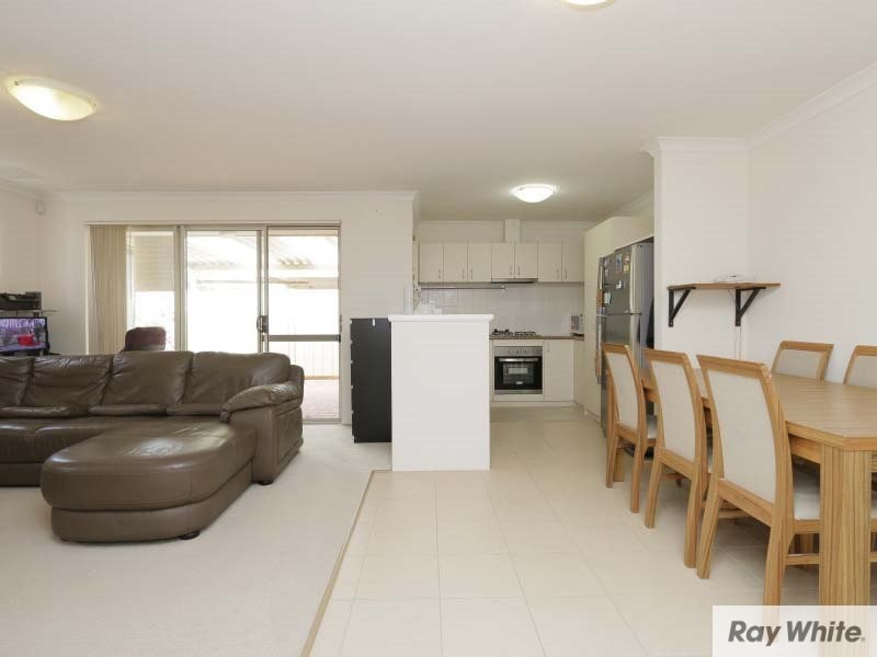 8/35 Nicholson Road, Cannington WA 6107