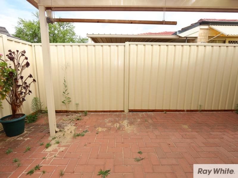 8/35 Nicholson Road, Cannington WA 6107