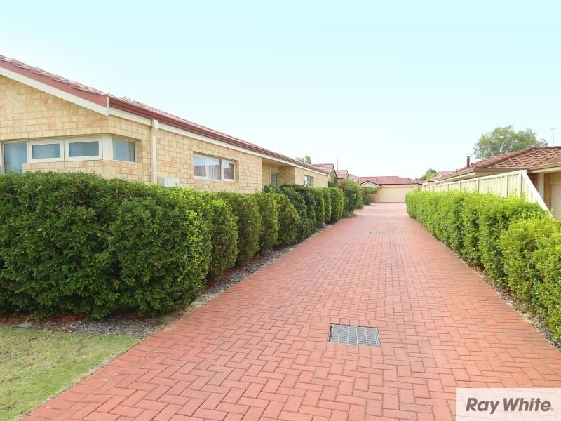 8/35 Nicholson Road, Cannington WA 6107