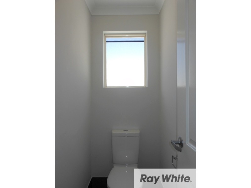 28D Central Terrace, Beckenham WA 6107