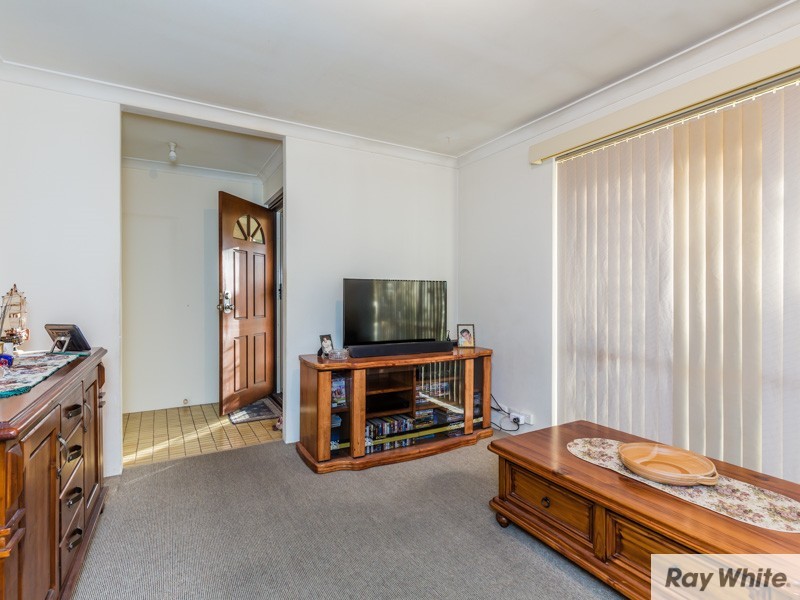 6 Banksia Road, Camillo WA 6111