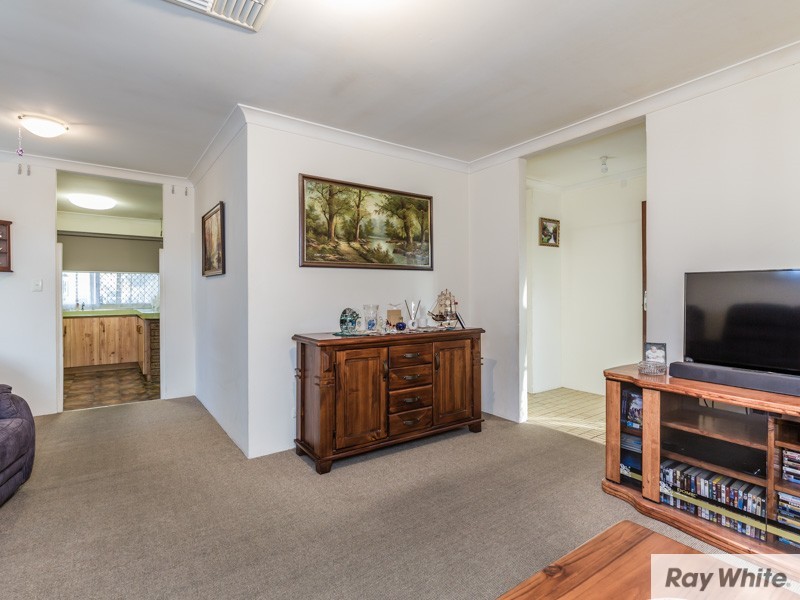 6 Banksia Road, Camillo WA 6111