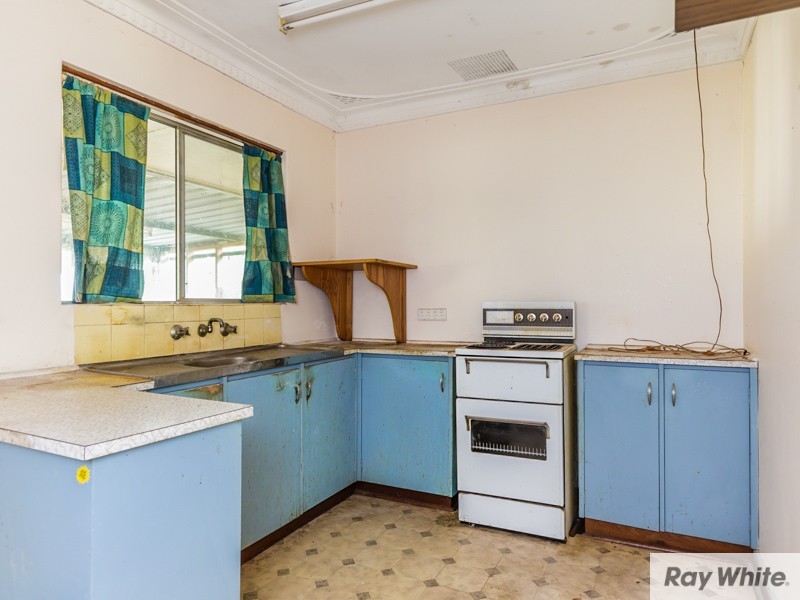 48 Derry Avenue, Mount Nasura WA 6112