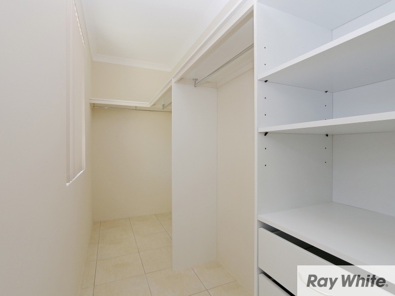 2/3 Civic Gardens, Cannington WA 6107