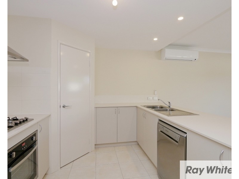 3B Civic Gardens, Cannington WA 6107