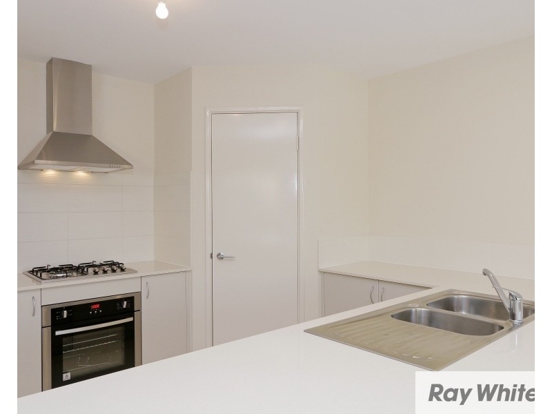 3B Civic Gardens, Cannington WA 6107