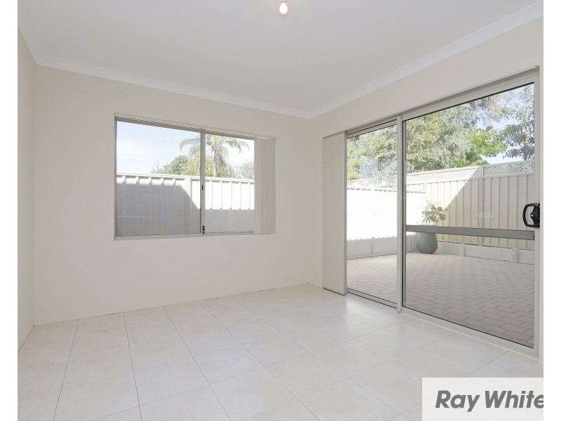 3B Civic Gardens, Cannington WA 6107