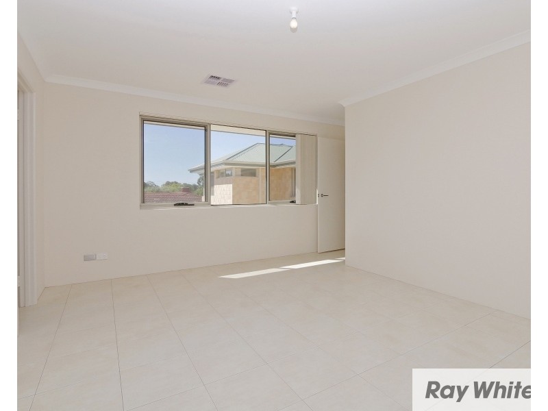 3B Civic Gardens, Cannington WA 6107