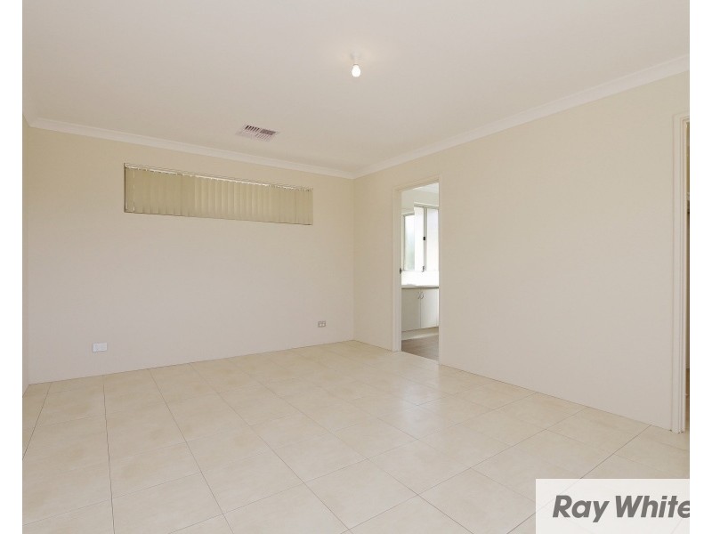 3B Civic Gardens, Cannington WA 6107