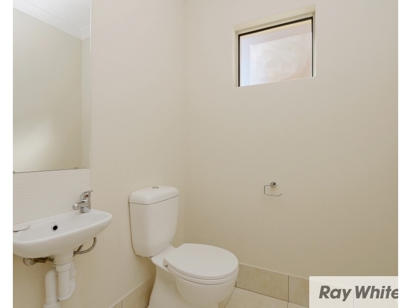 3B Civic Gardens, Cannington WA 6107