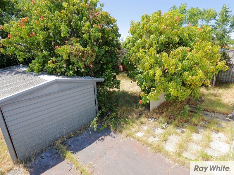 26 Hartfield Street, Queens Park WA 6107