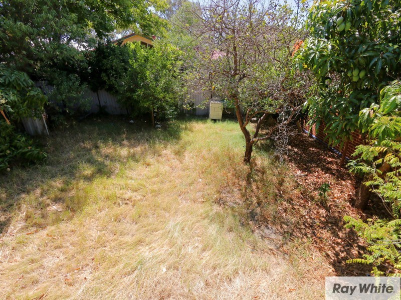 26 Hartfield Street, Queens Park WA 6107