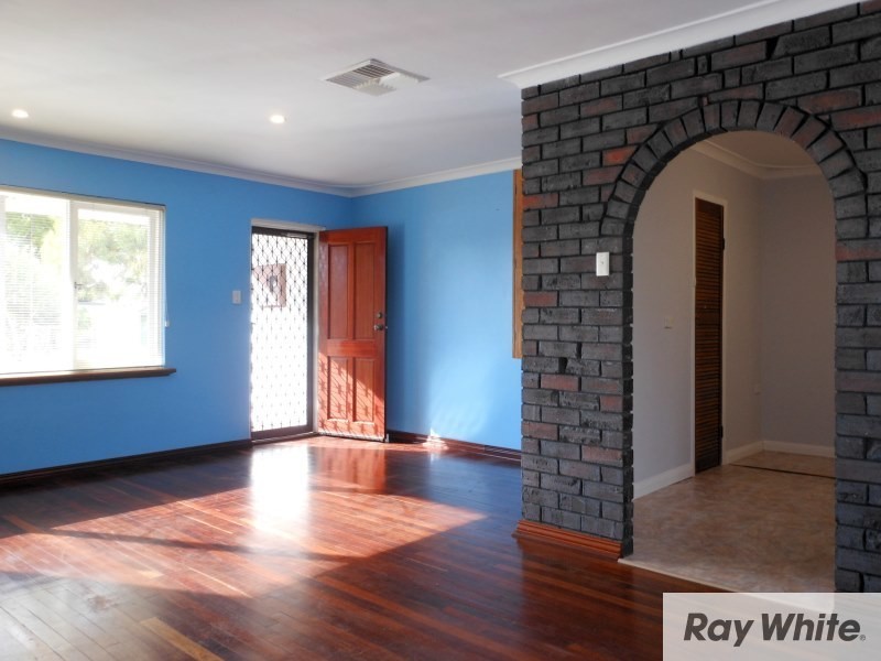 9 Devon Way, Lynwood WA 6147