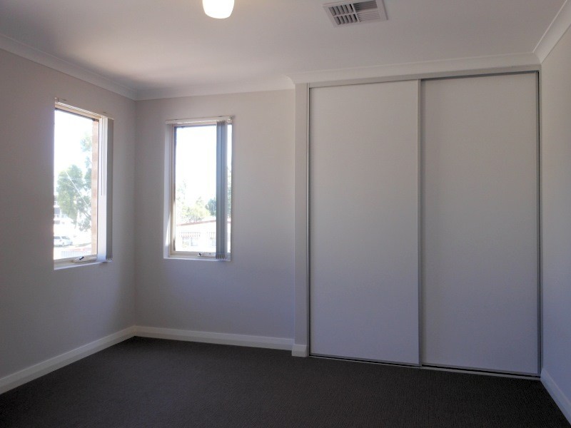 28A Central Terrace, Beckenham WA 6107