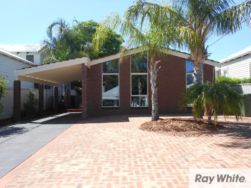 33 Vista Street, Kensington WA 6151