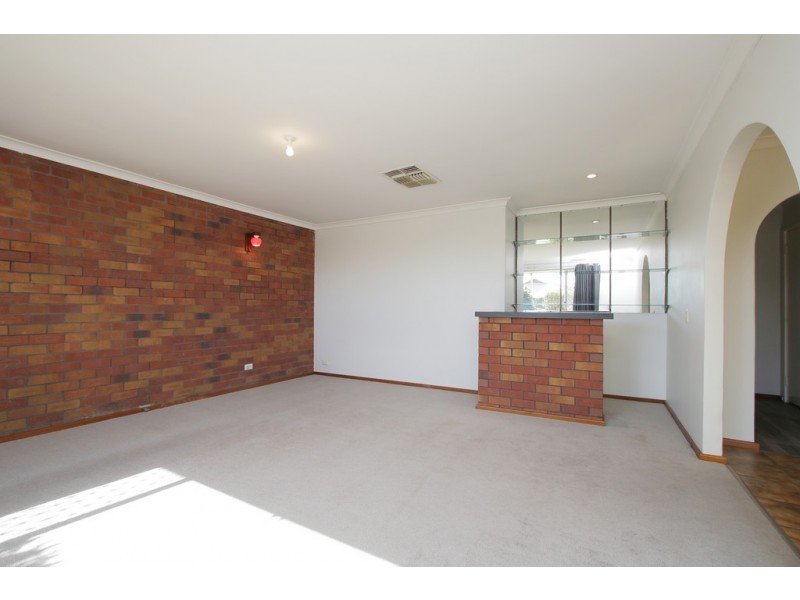 211 Station Street, East Cannington WA 6107