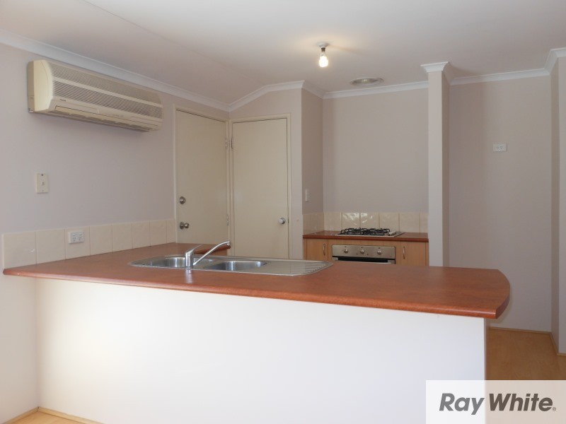 2/114 Wharf Street, Cannington WA 6107