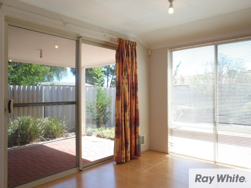 2/114 Wharf Street, Cannington WA 6107
