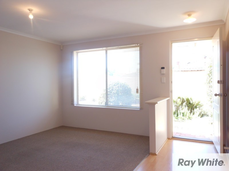 2/114 Wharf Street, Cannington WA 6107