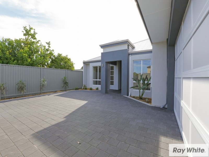 2/221 William Street, Beckenham WA 6107