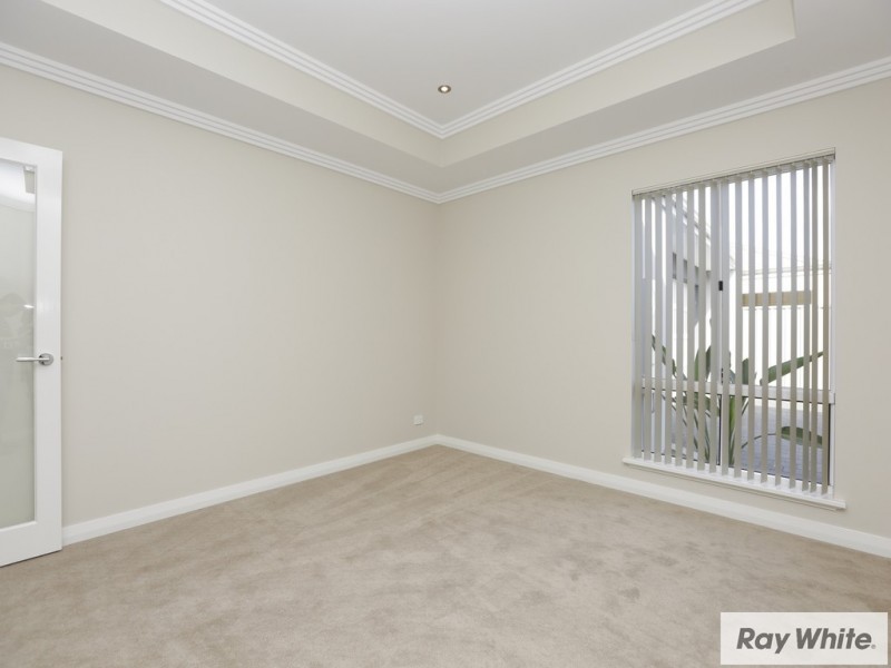 2/221 William Street, Beckenham WA 6107