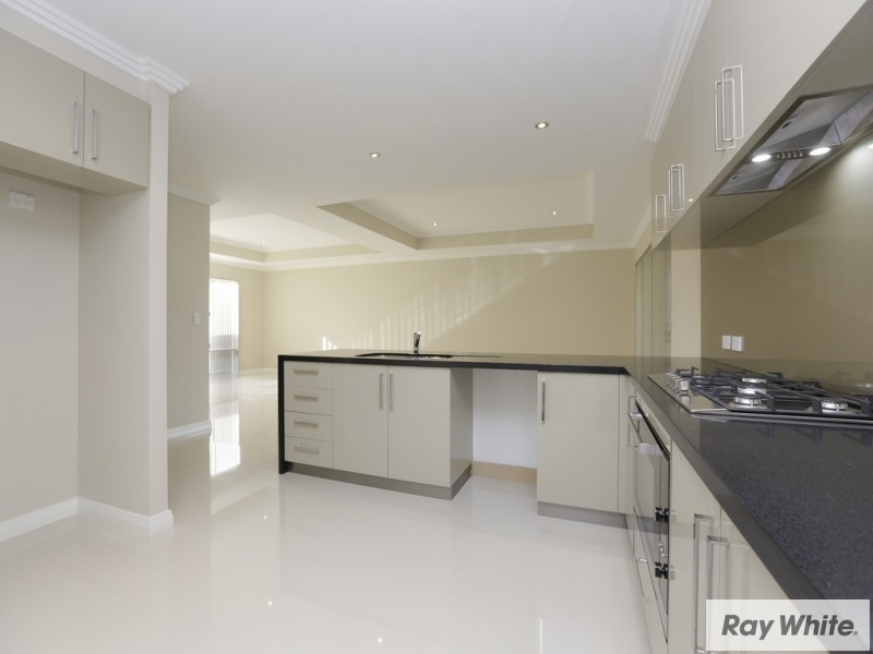 2/221 William Street, Beckenham WA 6107