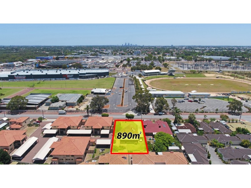 21 Station St, Cannington WA 6107