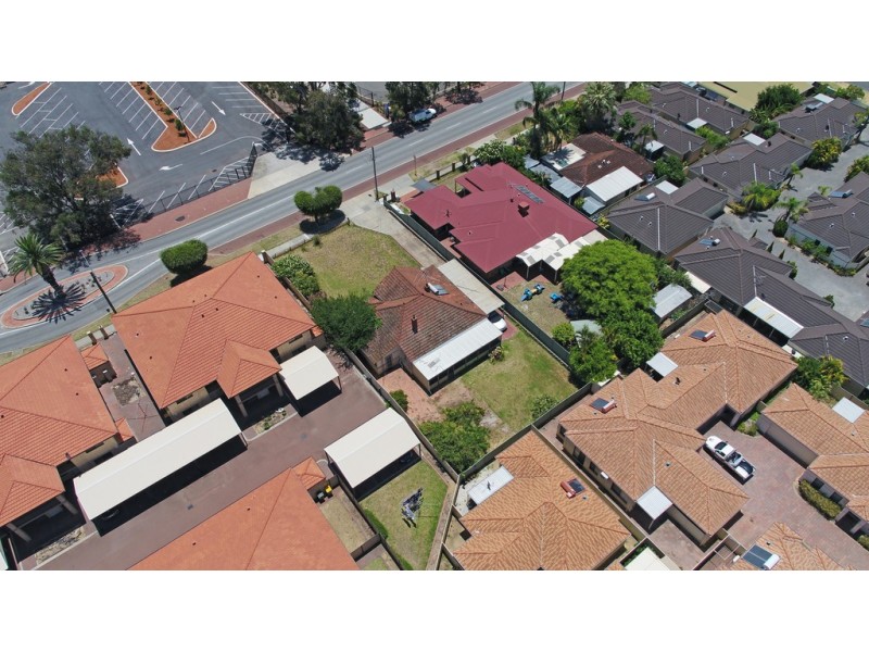 21 Station St, Cannington WA 6107