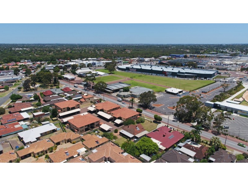 21 Station St, Cannington WA 6107