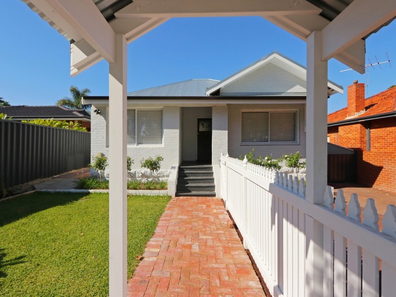 104 KENT STREET, East Victoria Park WA 6101