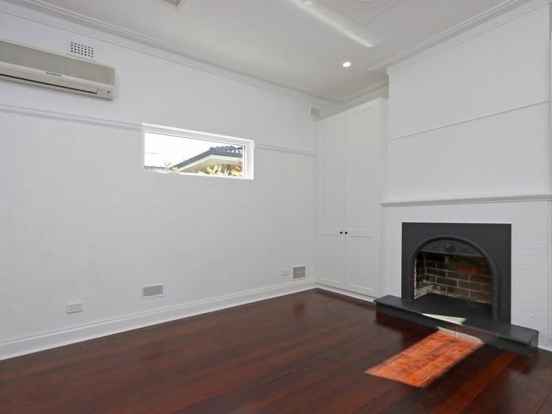 104 KENT STREET, East Victoria Park WA 6101