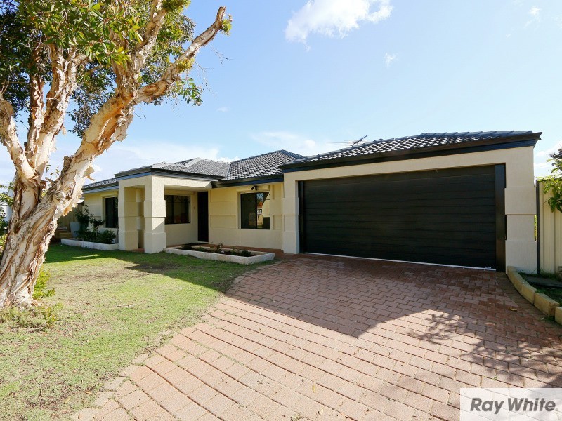 14 Forman Court, Queens Park WA 6107