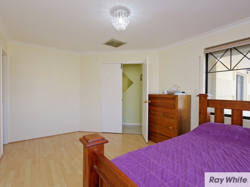 14 Forman Court, Queens Park WA 6107