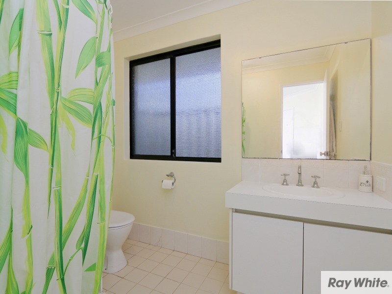 14 Forman Court, Queens Park WA 6107