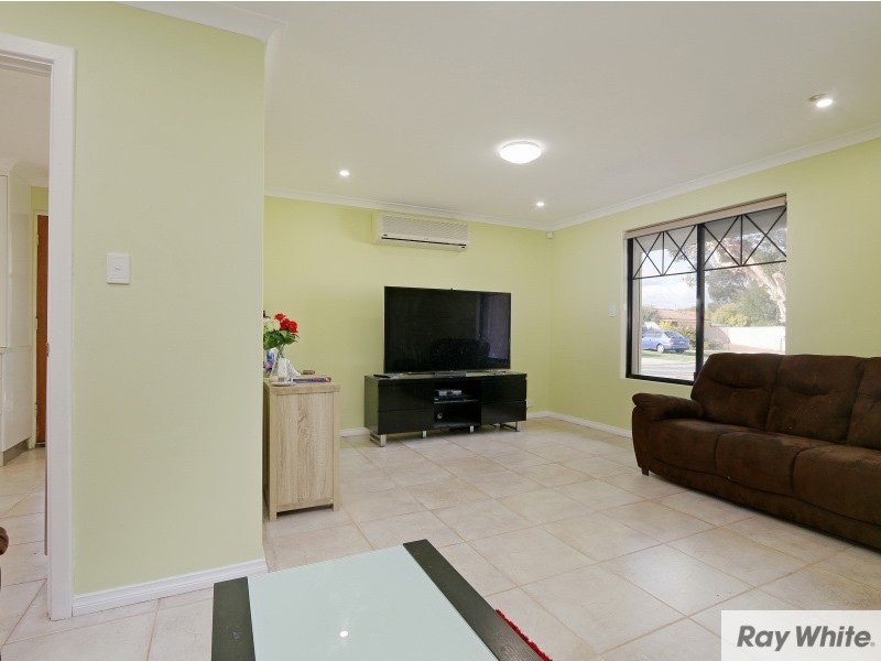 14 Forman Court, Queens Park WA 6107