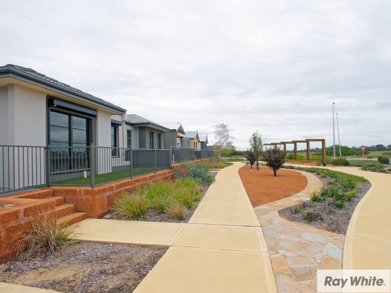 12 Boas Lane, Piara Waters WA 6112