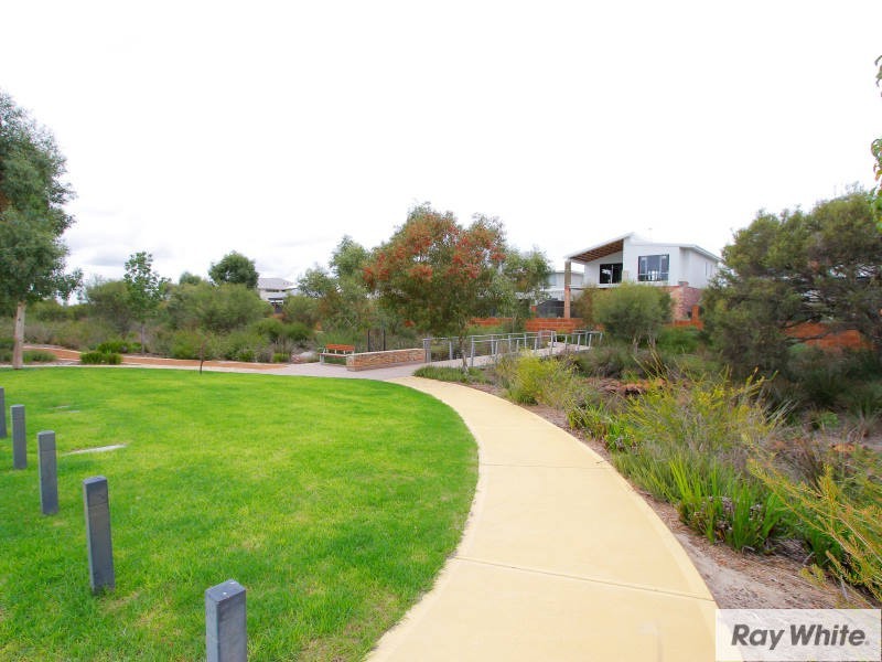 12 Boas Lane, Piara Waters WA 6112