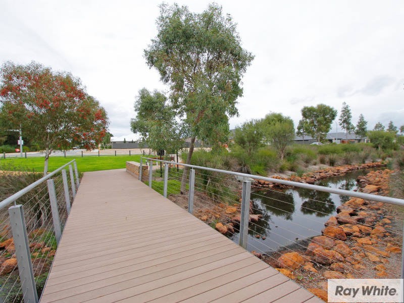 12 Boas Lane, Piara Waters WA 6112