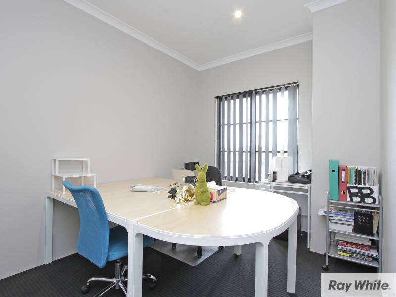 12 Boas Lane, Piara Waters WA 6112