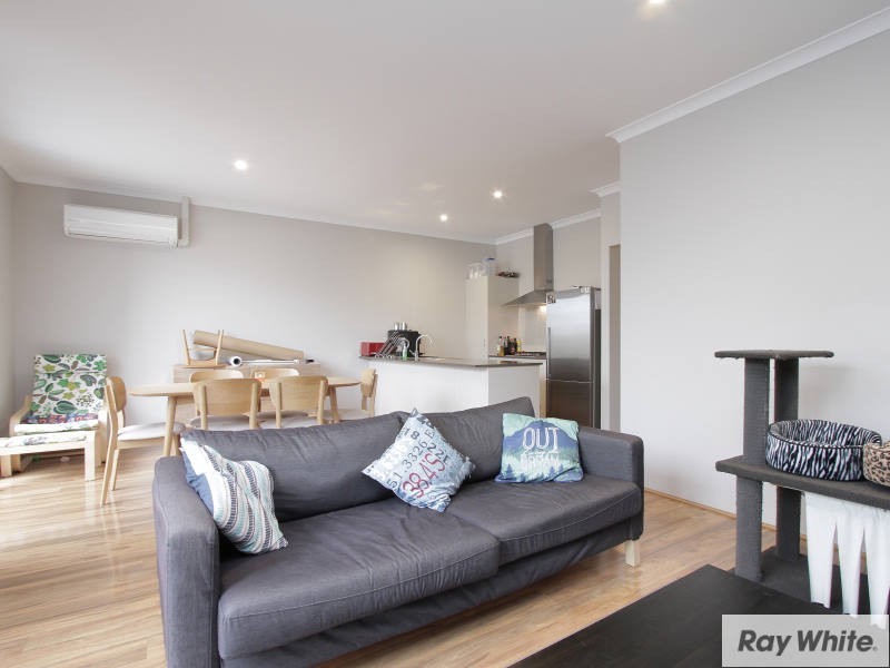 12 Boas Lane, Piara Waters WA 6112